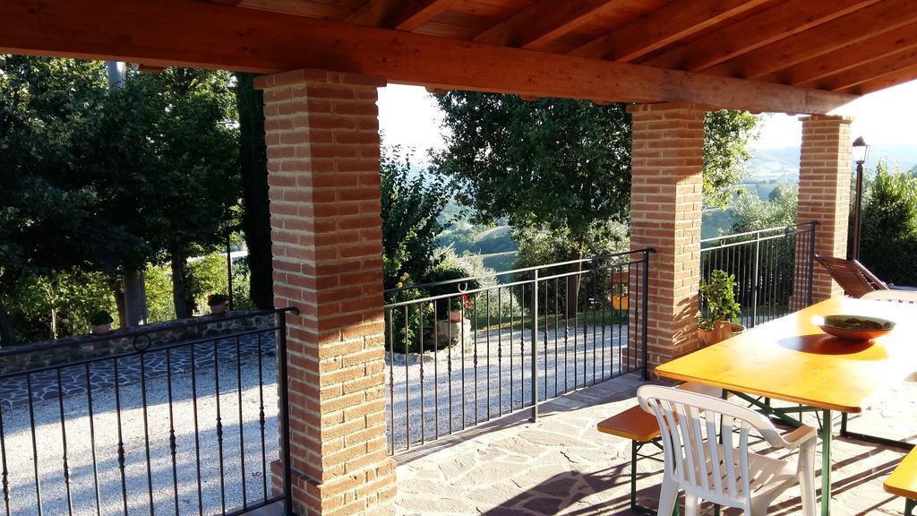Agriturismo Il Melo Valfabbrica Exterior photo